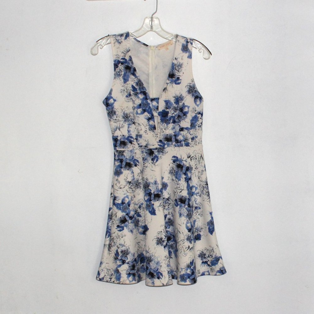 Eight Sixty Fit And Flare Dresss Blue and White Floral Size S